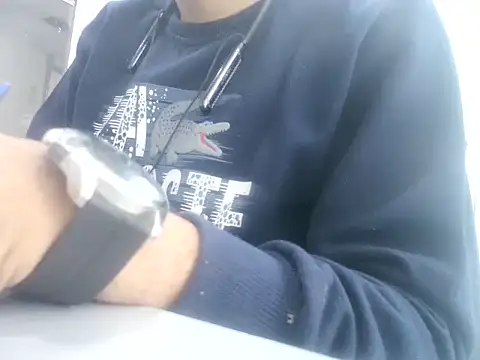 Snapshot of rahulkajuuu0909 chatting on 11/19/25, 08:03 rahulkajuuu0909 online show from 11/19/25, 08:03