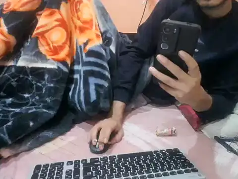 Snapshot of rahulkajuuu0909 chatting on 11/19/25, 08:09 rahulkajuuu0909 online show from 11/19/25, 08:09