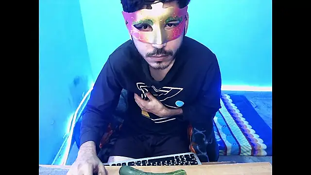 Snapshot of rahulkajuuu0909 chatting on 12/14/25, 12:38 rahulkajuuu0909 online show from 12/14/25, 12:38