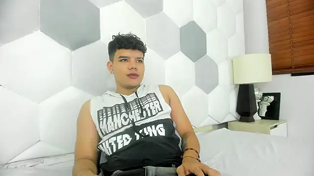 Axel Forte online show from 03/25/26, 01:17