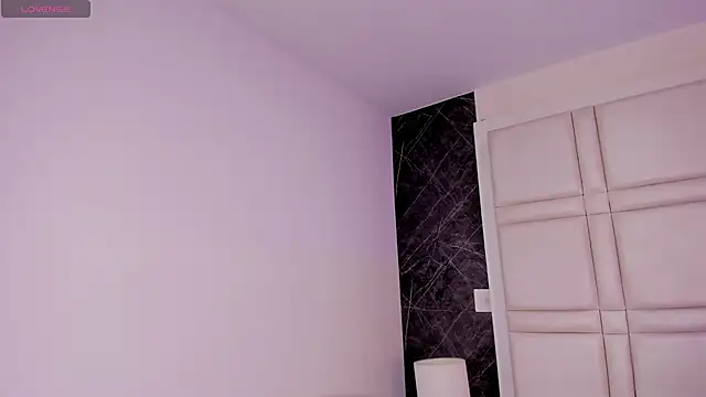 Ivaannaa  online show from 03/21/26, 11:15