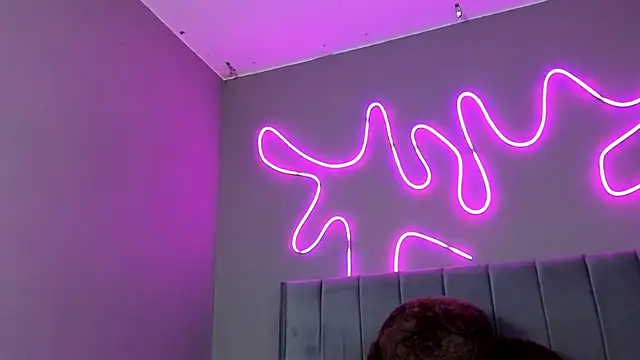 nanii velvett online show from 10/17/25, 02:26