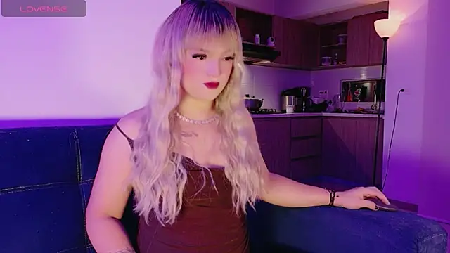 ScarletThompsonx online show from 04/24/26, 06:38