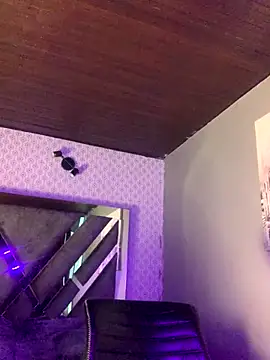 MichelleDiaz Pink online show from 11/13/25, 04:33