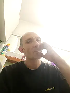 Snapshot of Machura chatting on 01/14/26, 12:49 Machura online show from 01/14/26, 12:49