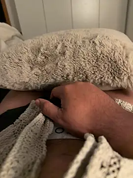 Snapshot of shavyforgirls chatting on 02/26/25, 11:59 shavyforgirls online show from 02/26/25, 11:59