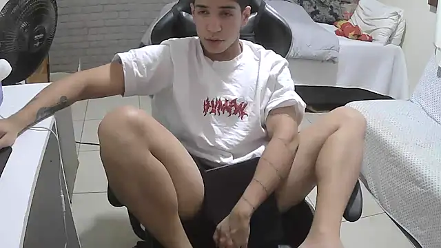 Snapshot of brancooodonto chatting on 10/09/25, 02:53 brancooodonto online show from 10/09/25, 02:53