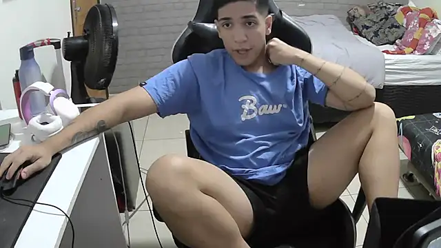 Snapshot of brancooodonto chatting on 10/13/25, 01:49 brancooodonto online show from 10/13/25, 01:49