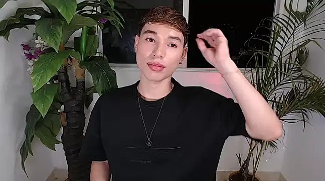 Snapshot of cod_dolll chatting on 02/26/25, 01:53 cod dolll online show from 02/26/25, 01:53