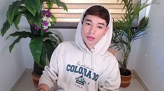 Snapshot of cod_dolll chatting on 03/13/25, 09:26 cod dolll online show from 03/13/25, 09:26