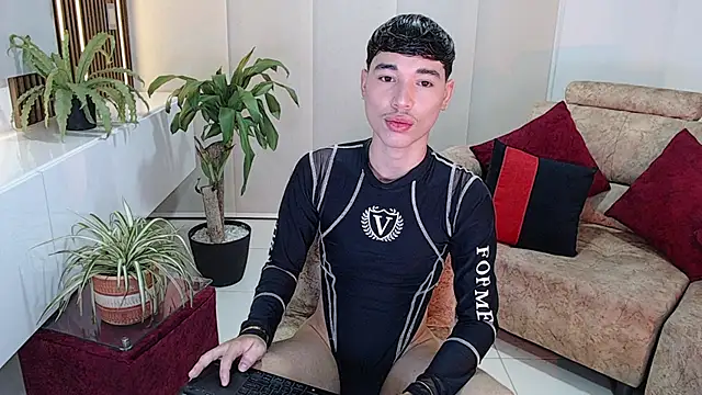 Snapshot of cod_dolll chatting on 10/06/25, 11:57 cod dolll online show from 10/06/25, 11:57