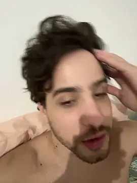 Snapshot of zJaulin chatting on 10/17/25, 01:42 zJaulin online show from 10/17/25, 01:42