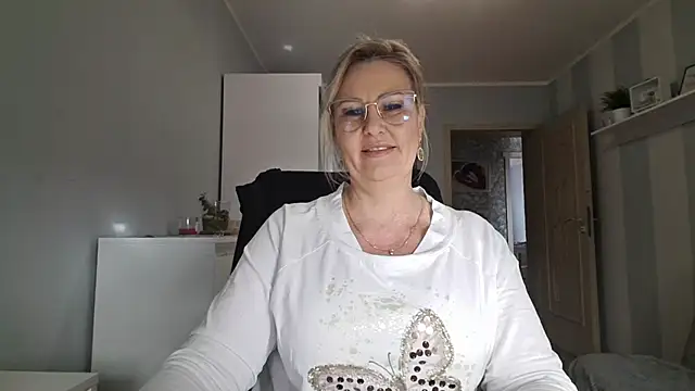 DianaLive online show from 03/02/26, 10:33