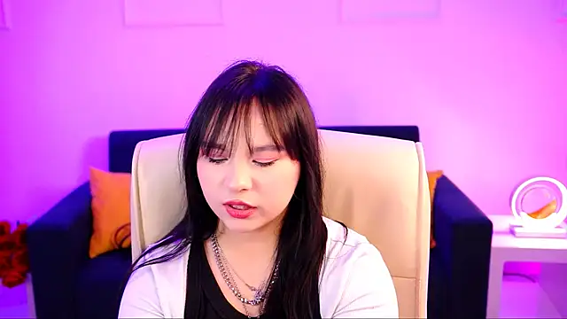 Snapshot of HanaWise chatting on 03/15/25, 10:13 HanaWise online show from 03/15/25, 10:13