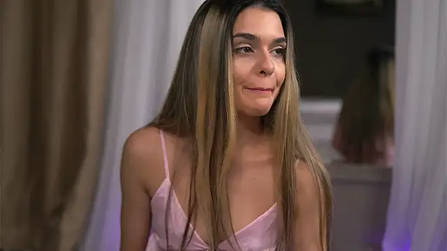 RobertaRosetti online show from 12/18/25, 10:32