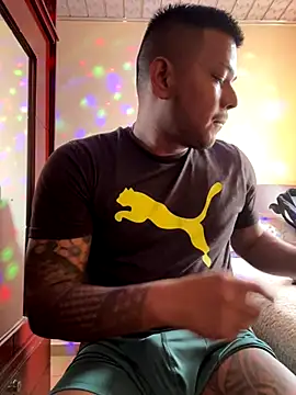 Snapshot of Saipuer31 chatting on 12/05/25, 06:59 Saipuer31 online show from 12/05/25, 06:59