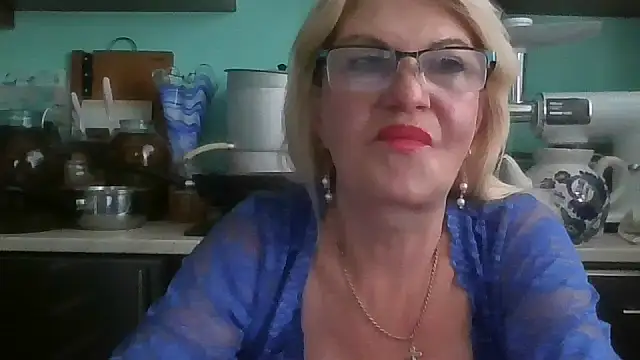 Snapshot of Heidi-Helga chatting on 09/16/25, 06:14 Heidi-Helga online show from 09/16/25, 06:14