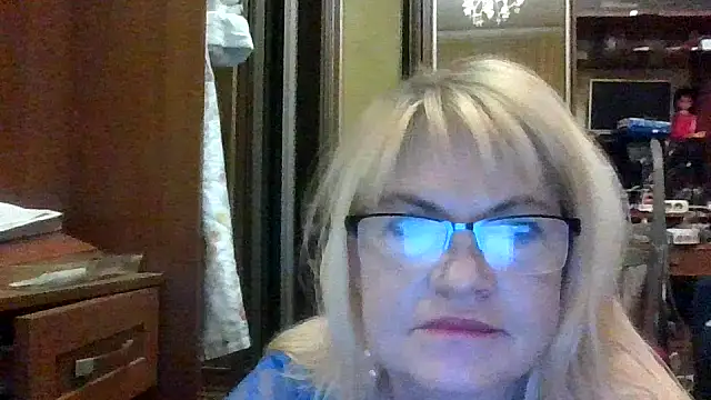 Snapshot of Heidi-Helga chatting on 09/18/25, 03:08 Heidi-Helga online show from 09/18/25, 03:08