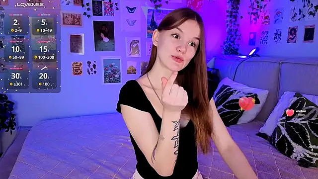 Amber Rogers online show from 04/25/26, 05:32