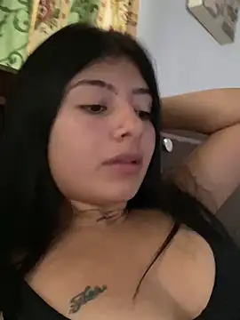 Snapshot of Alexandra090 chatting on 02/28/25, 01:47 Alexandra090 online show from 02/28/25, 01:47