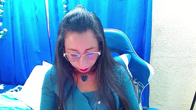 Gia leinn online show from 04/24/26, 09:28