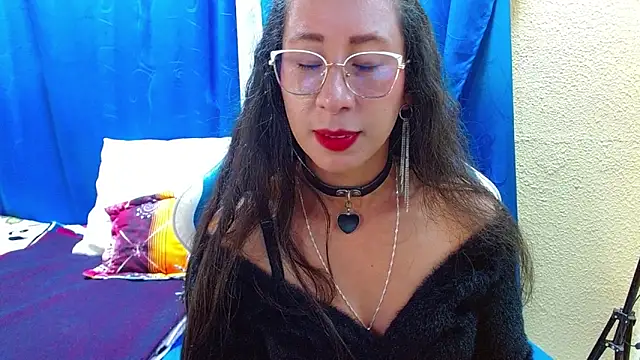 Snapshot of Gia_leinn chatting on 06/06/26, 10:25 Gia leinn online show from 06/06/26, 10:25