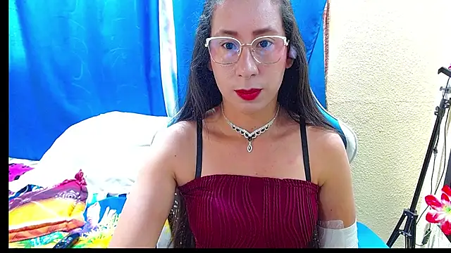 Snapshot of Gia_leinn chatting on 06/24/26, 03:44 Gia leinn online show from 06/24/26, 03:44