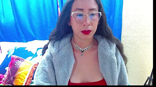 Snapshot of Gia_leinn chatting on 07/24/26, 03:43 Gia leinn online show from 07/24/26, 03:43