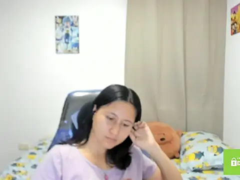 Snapshot of xoxo_kiitty chatting on 12/15/25, 11:31 xoxo kiitty online show from 12/15/25, 11:31