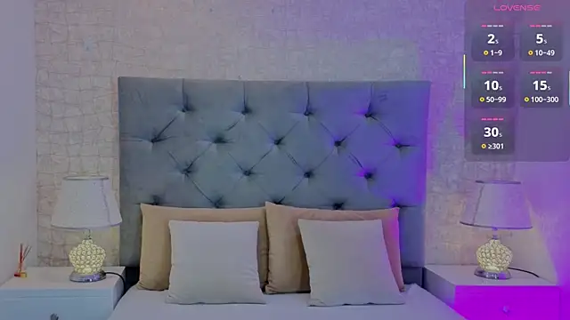 ChloeMoon9 online show from 04/06/26, 01:01