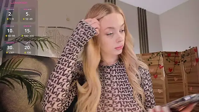 may shy  online show from 02/24/25, 10:25