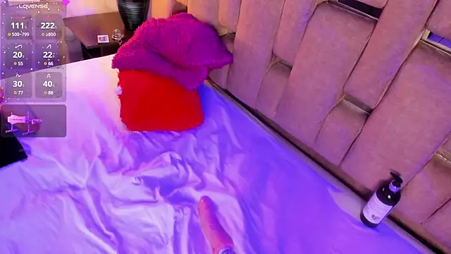 ValentinoMoreti online show from 03/15/25, 08:04