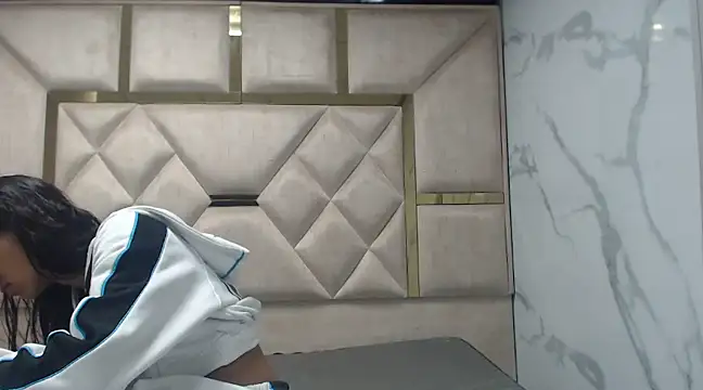 Kendall 6669 online show from 03/19/25, 12:12