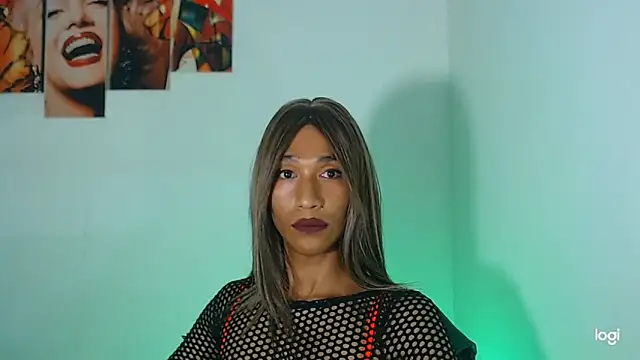 Snapshot of red_veltet chatting on 10/25/25, 05:59 red veltet online show from 10/25/25, 05:59