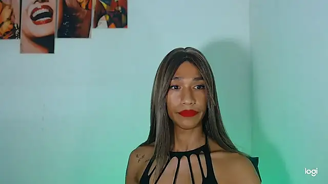 Snapshot of red_veltet chatting on 10/28/25, 03:58 red veltet online show from 10/28/25, 03:58