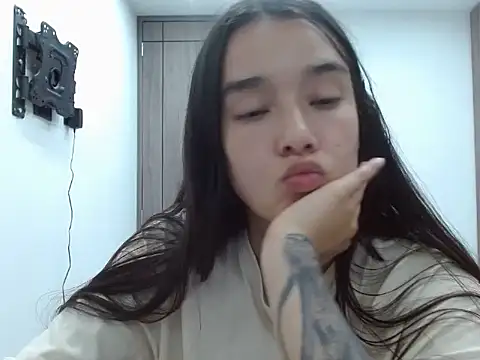  luna 777 online show from 04/28/26, 02:27