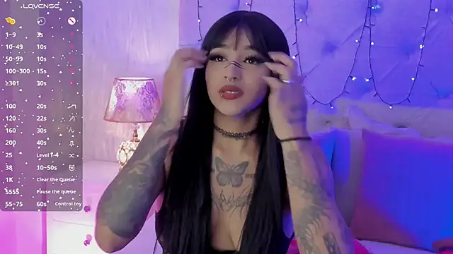 goth tasha online show from 11/28/25, 07:49