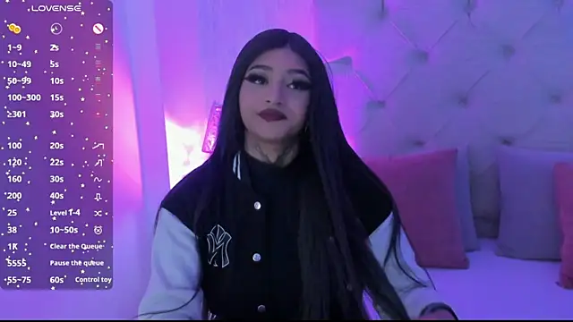 Snapshot of goth_tasha chatting on 05/21/26, 12:23 goth tasha online show from 05/21/26, 12:23