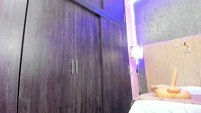 ava-am online show from 11/13/25, 03:16