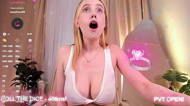 luna joy  online show from 03/22/25, 11:21