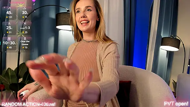 luna joy  online show from 10/09/25, 02:37