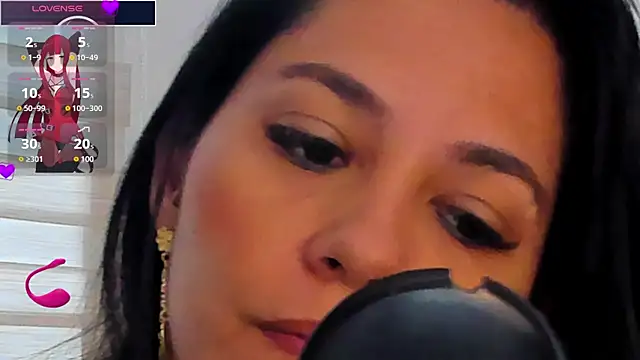 Snapshot of isabellarous- chatting on 07/07/26, 11:58 isabellarous- online show from 07/07/26, 11:58