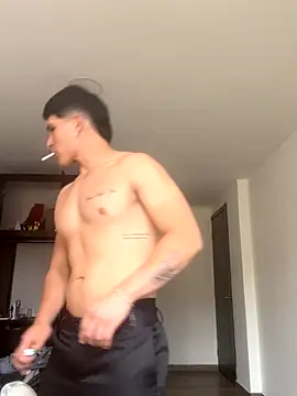 Snapshot of MaxxxSteil chatting on 09/27/25, 08:25 MaxxxSteil online show from 09/27/25, 08:25