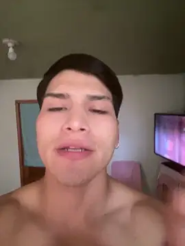 Snapshot of MaxxxSteil chatting on 11/03/25, 12:50 MaxxxSteil online show from 11/03/25, 12:50