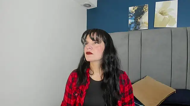 Snapshot of laura_hotties chatting on 09/27/25, 12:54 laura hotties online show from 09/27/25, 12:54