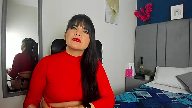 laura hotties online show from 03/18/26, 01:36