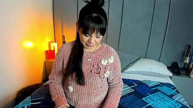 laura hotties online show from 03/20/26, 01:05