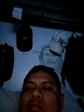 Snapshot of flaco16 chatting on 12/17/25, 06:30 flaco16 online show from 12/17/25, 06:30