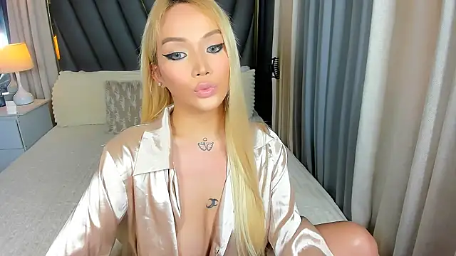 KylieSonique online show from 01/12/26, 05:01