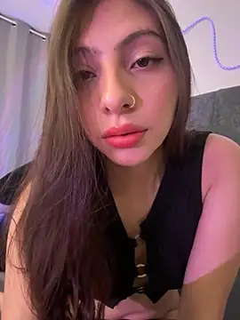 Snapshot of Dirty-Bunnyyy chatting on 05/27/26, 03:03 Dirty-Bunnyyy online show from 05/27/26, 03:03